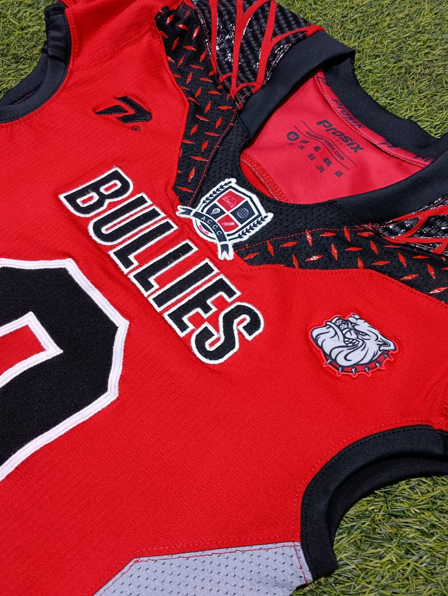 Coach Thrower tweet media