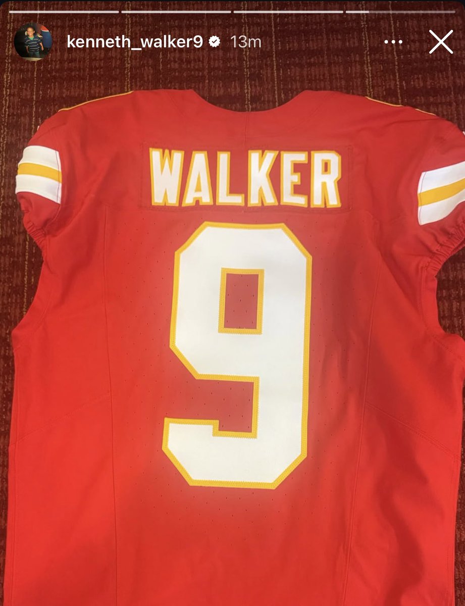 KCSportsNetwork's tweet photo. Kenneth Walker is officially in his Kansas City Chiefs era 🔴🤩 https://t.co/Qoe8cHcXxs