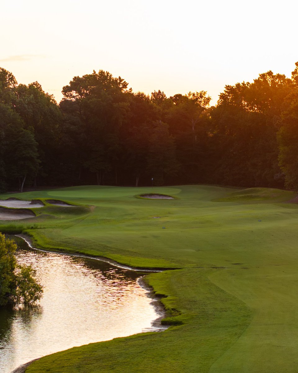 Play OBX Golf tweet media