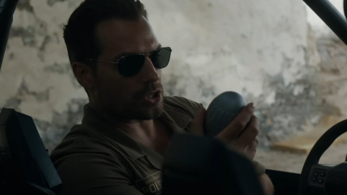 Henry Cavill Updates tweet media