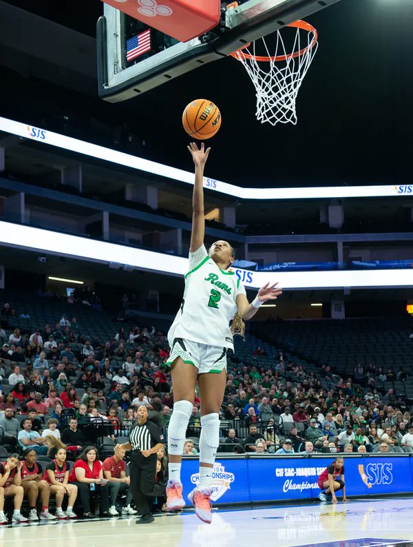DylanAck10's tweet photo. The San Joaquin County has spoken: @StMarysGirlsBB Aynya Hardy is Martin Dentistry’s Athlete of the Week for Feb. 23-28.✨🏀🗳️
https://t.co/9TSa1Z1c1b https://t.co/XUIUuvrgc8