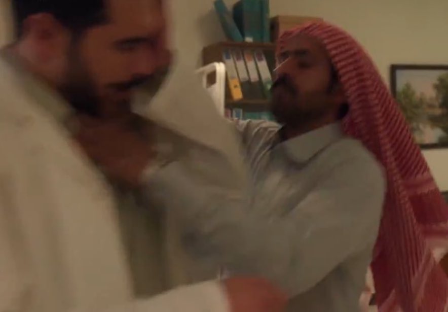aecsxx's tweet photo. اجل عزيزه ماقامت ولا قعدت عندك ياخالد https://t.co/czQoNlplL8