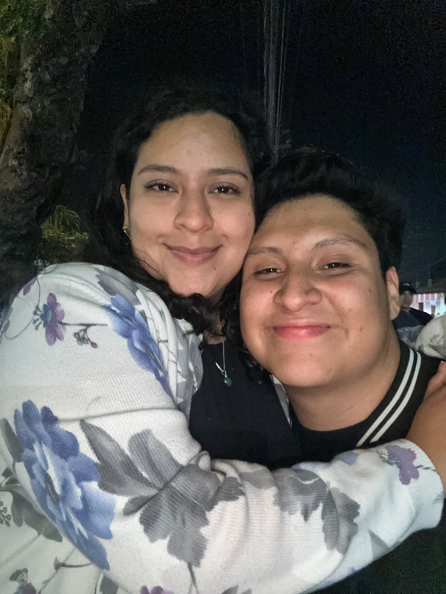 Mi amorcito hace que todo sea mágico, linndo, divertido, sobre todo que me sienta plena y ammada💖