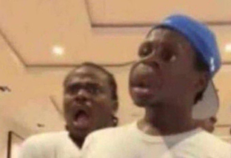 So y'all really lick ass? 😭😂