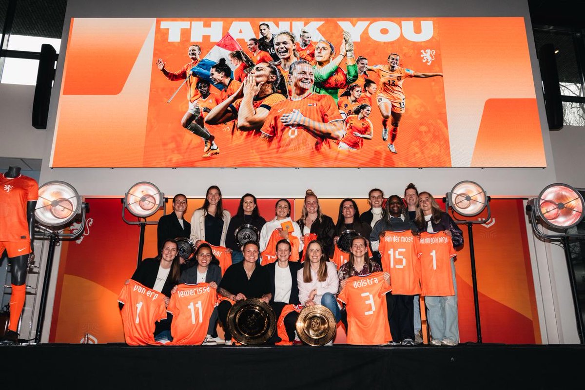 Anoukdekker's tweet photo. 🧡🧡🧡 https://t.co/PnsHlGZYJd
