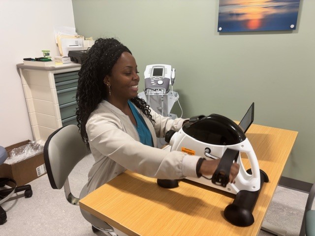 Pin-Ups For Vets tweet media