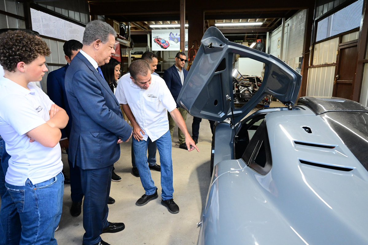 Leonel Fernández tweet media