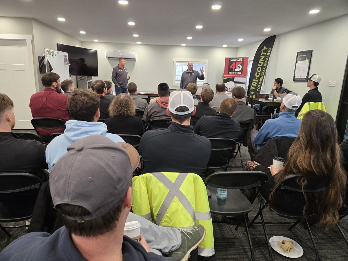 ChoiceRoofPros's tweet photo. It was great seeing contractors investing in their craft at Conklin’s regional shop day in Indiana last week.

Events like this highlight what makes the roofing industry strong. It was an honor to be part of the agenda. https://t.co/rdXhsT0JNt