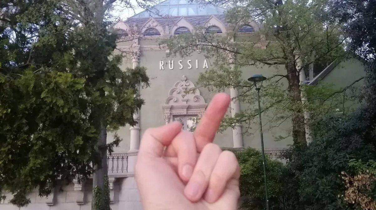 Nadya Tolokonnikova tweet media