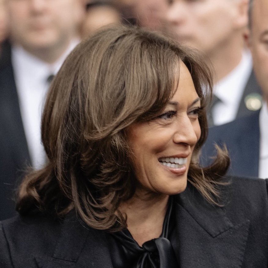 globalkhive's tweet image. 🤍

📸: @RollinsMedia_