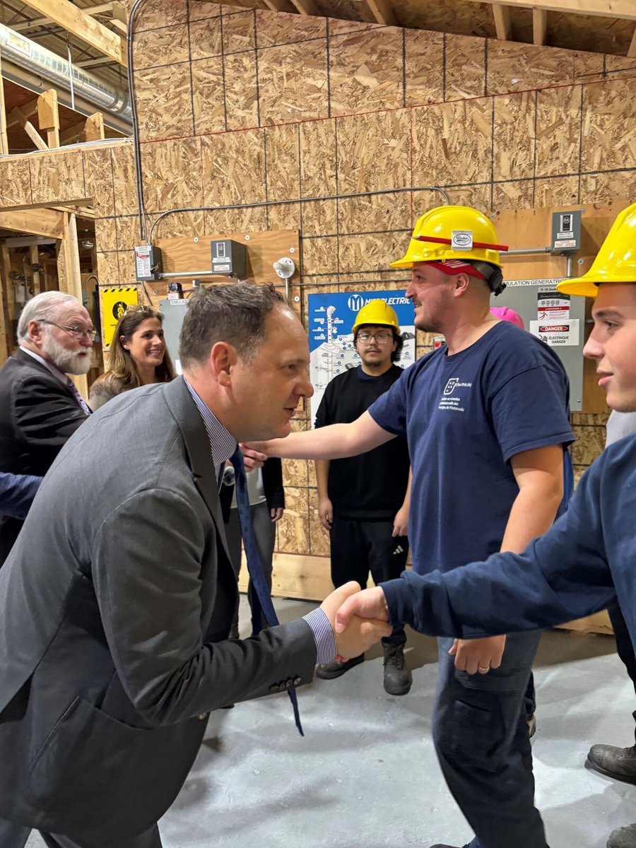 Emploi et Développement social Canada tweet media