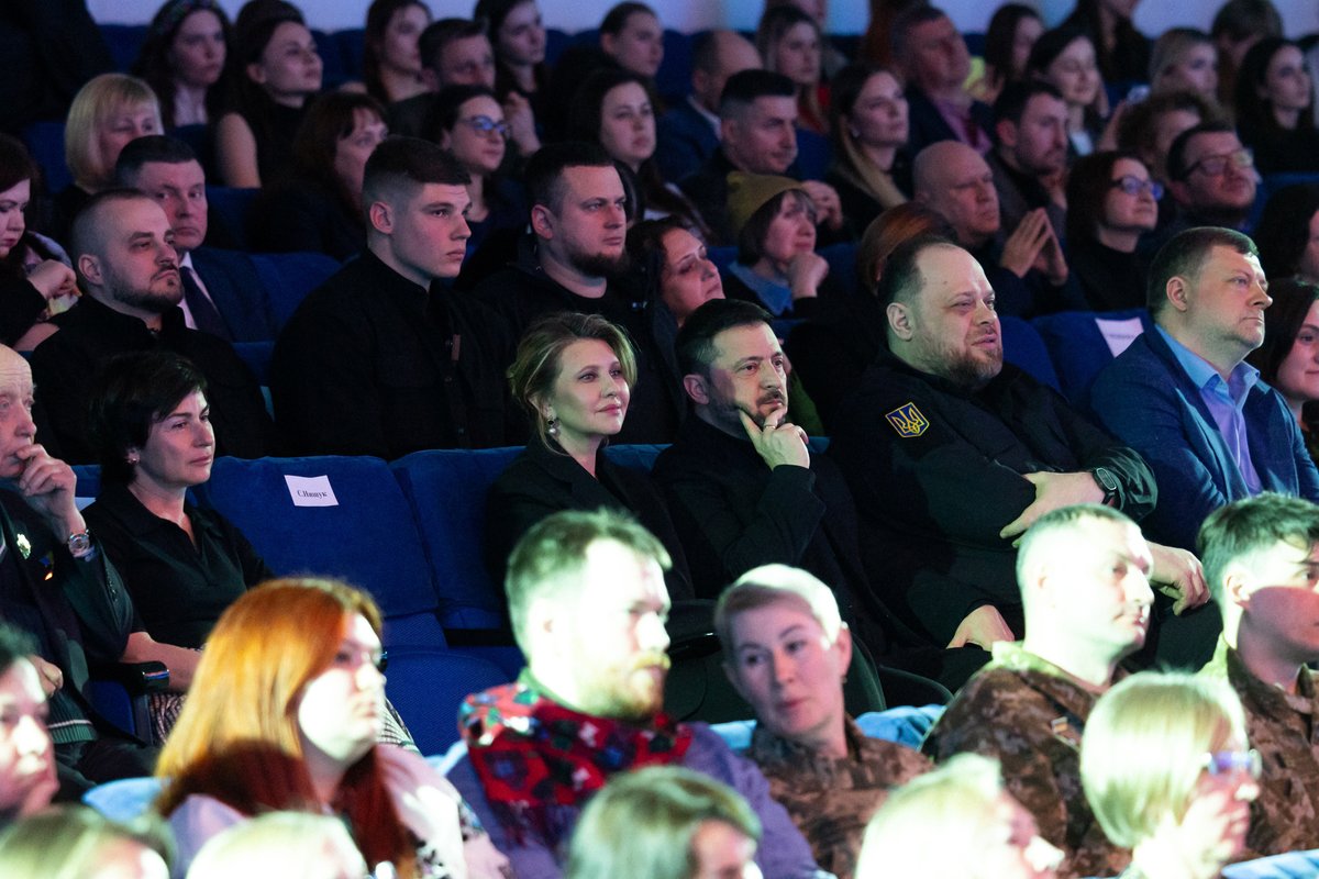 Volodymyr Zelenskyy / Володимир Зеленський tweet media