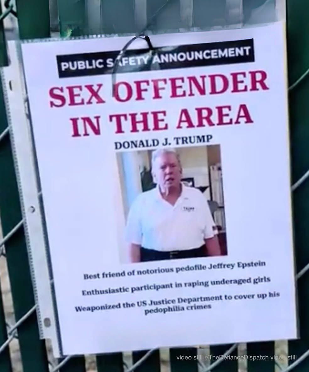 🚨🚨MAJOR ALERT: HUNDREDS IF NOT THOUSANDS OF DONALD TRUMP "SEX OFFENDER IN THE AREA" POSTERS GO UP ALL AROUND THE WASHINGTON DC AND CAPTIOL HILL