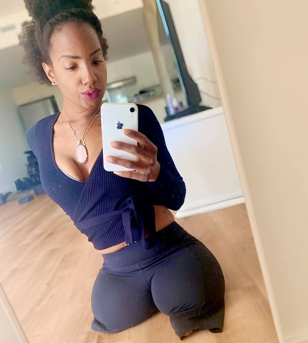 Elizabeth❣️ tweet media