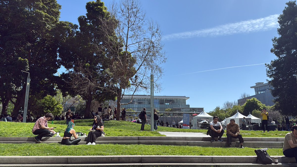 Sylvia Wang tweet media