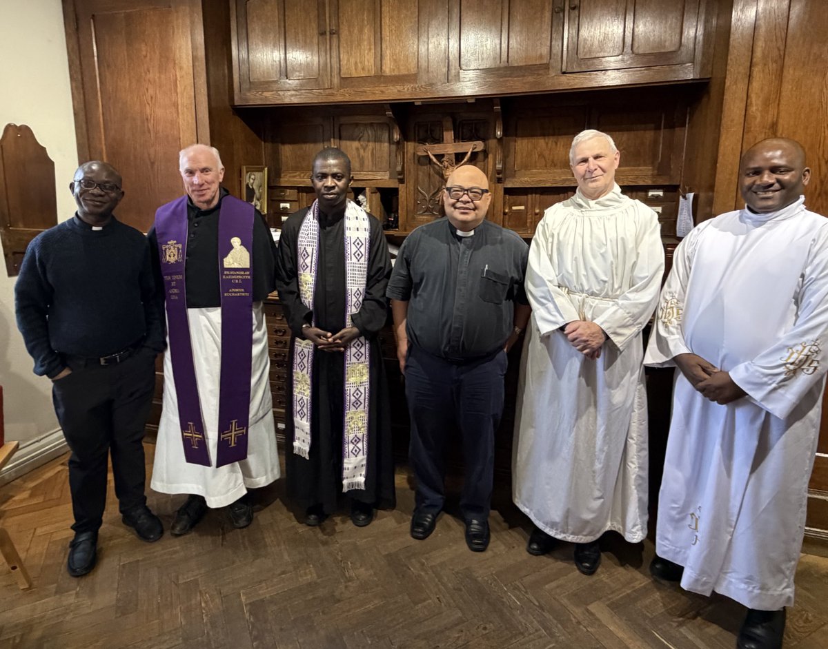 STMComprehensive tweet media