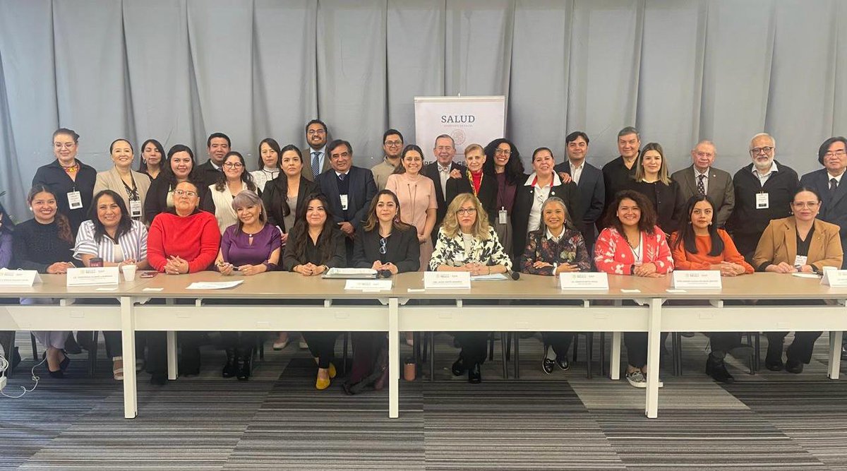 AComaem's tweet photo. 🏛️Hoy 9 de marzo de 2026, el Dr. Julio César Gómez Fernández, presidente del #COMAEM, participó en la Mesa de Trabajo Nacional para fortalecer la calidad educativa en Medicina y Enfermería, con la participación de la Dra. Laura Cortés Sanabria.🩺📚
#EducaciónMédica #DGCES #Salud https://t.co/glgXLmOoph
