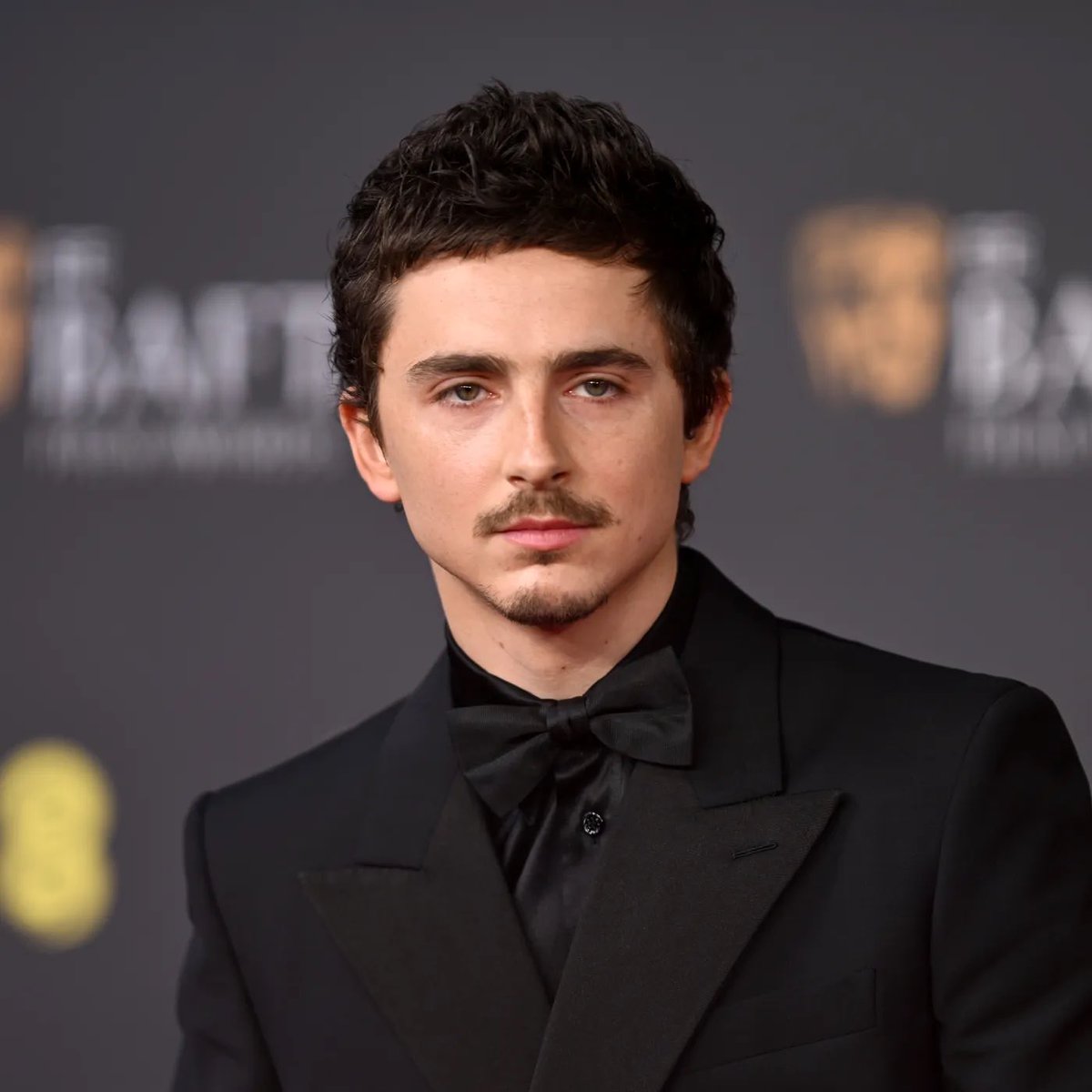 celebsnapzx's tweet photo. TIMOTHÉE CHALAMET HAS BEEN DISSING OPERA &amp; BALLET SINCE 2019. HE BETTER NOT WIN THAT OSCAR 😭😭😭😭🫩🫩🫩😭🫩😭🫩🫩🫩😭 !!!!!!! https://t.co/yfUdI9alxe