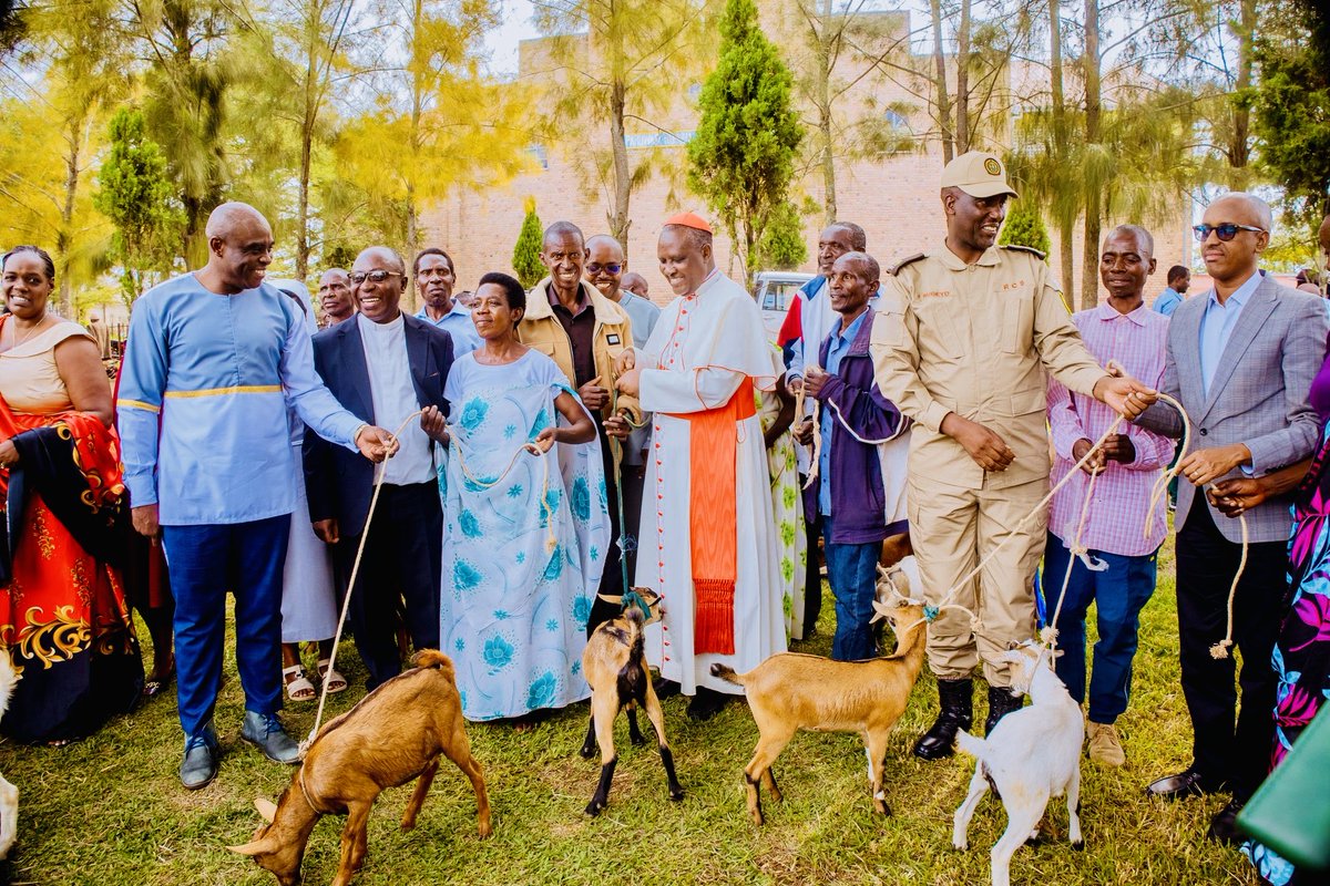 Archidiocèse de KIGALI tweet media