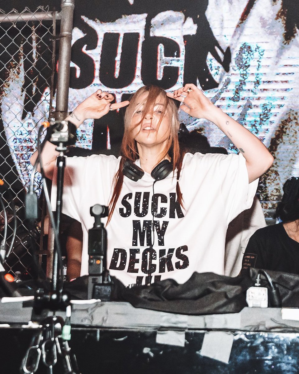 Suck