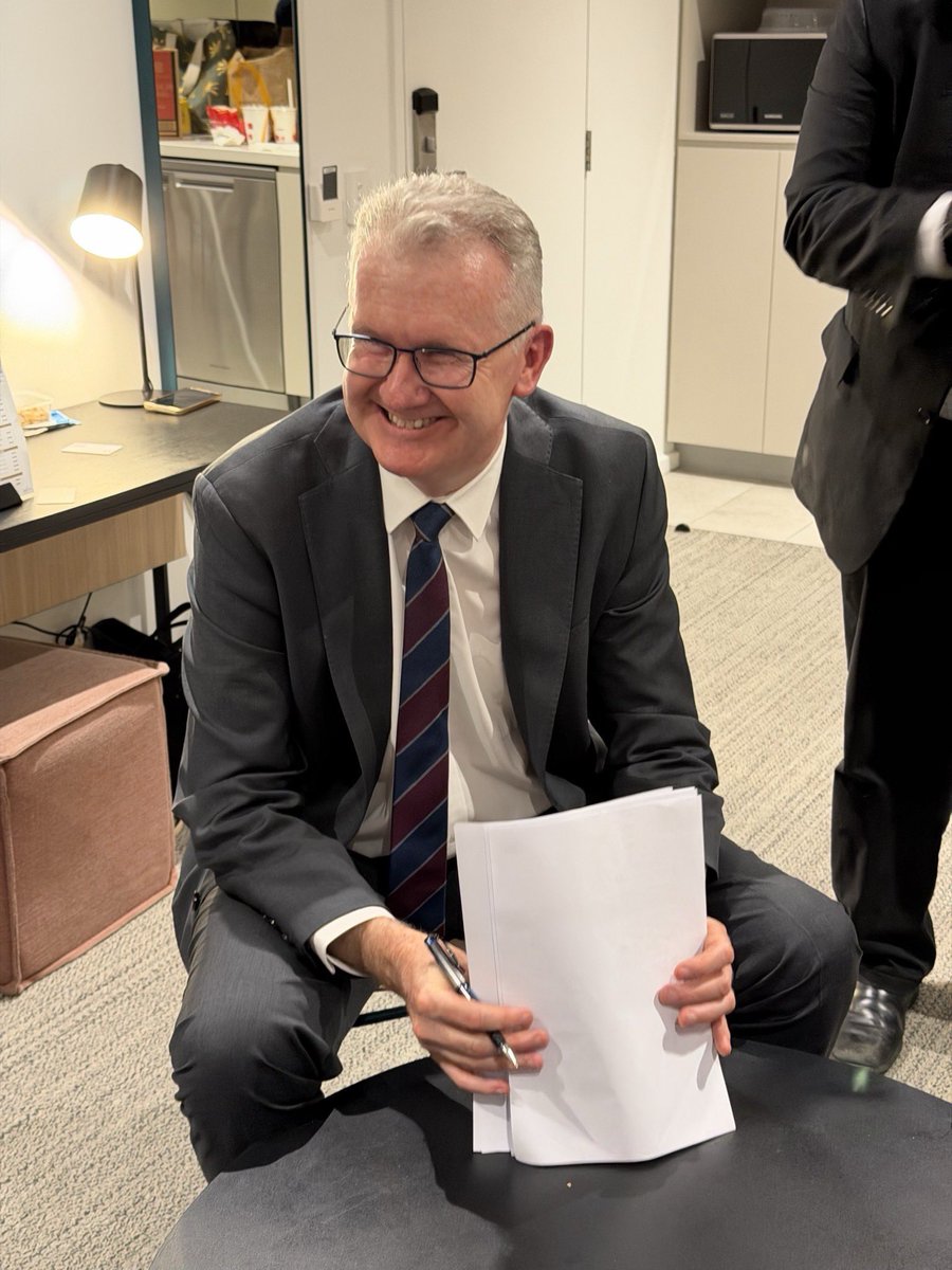 Tony Burke tweet media