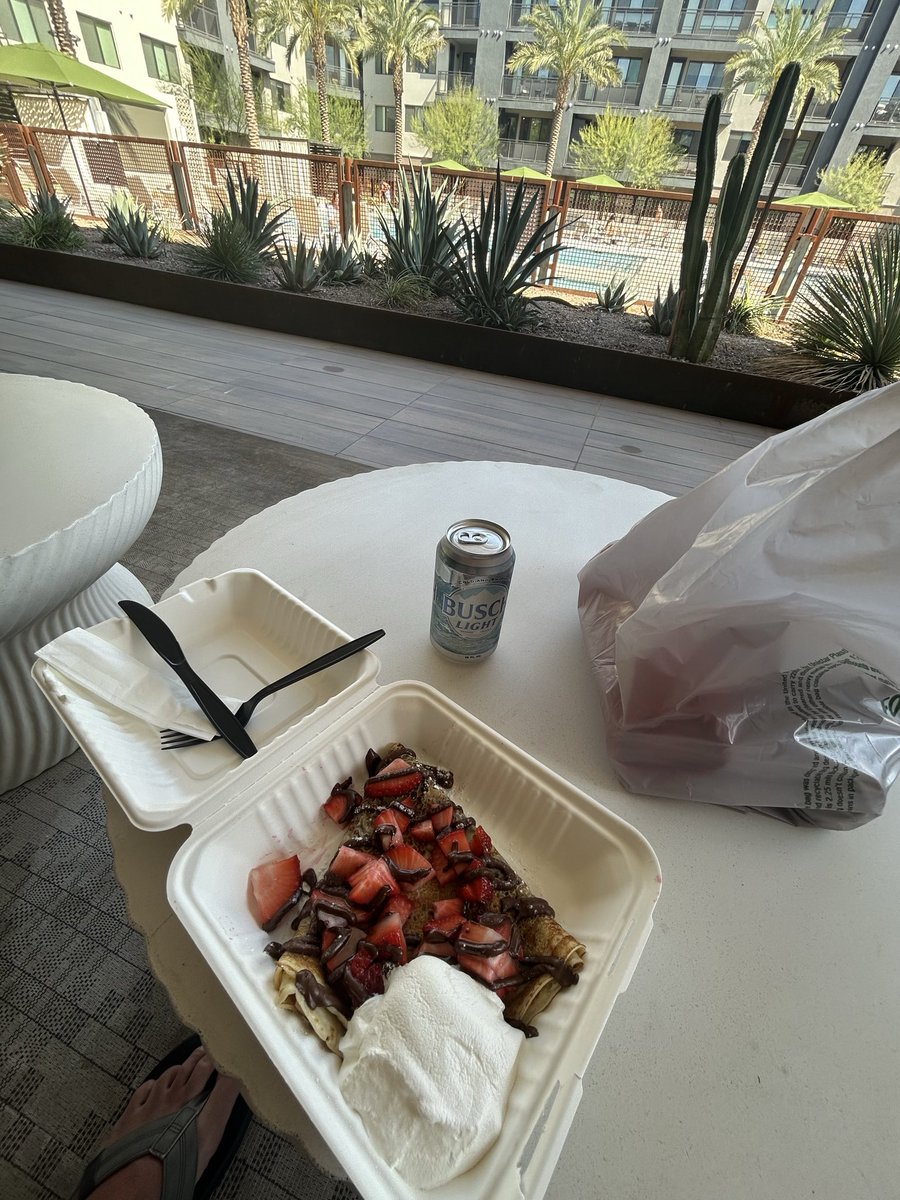 the walking tripod🔭 tweet media