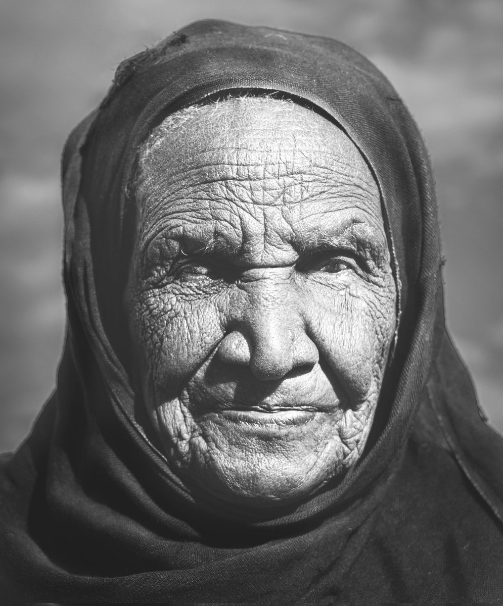 #قلب_ام_يناديكم
#جدة
#الرياض
#الحب
الحياة ليست مثل [أمـك] تغضب منك ثم تناديك على العشاء ، 
الحياة ستتركك تموت جوعًا...