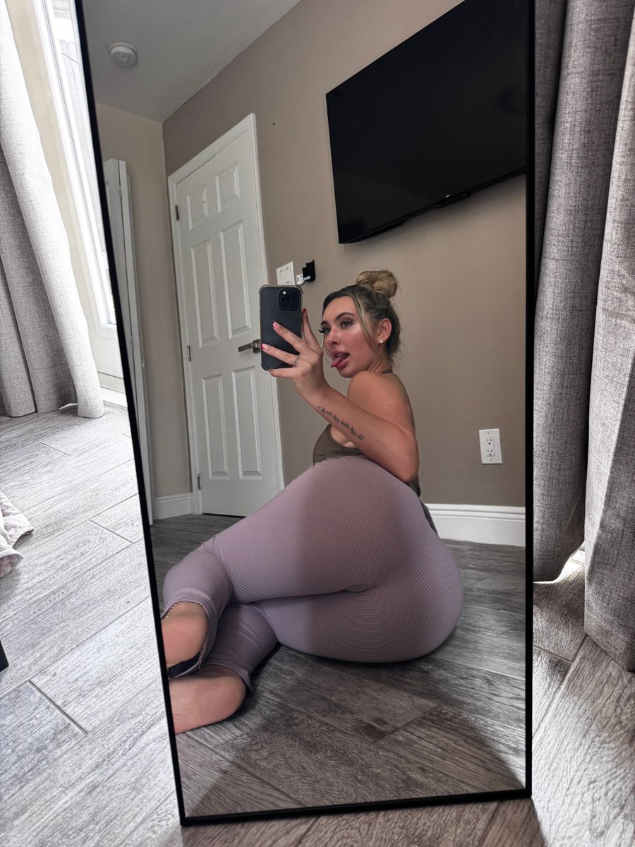 Valentina tweet media