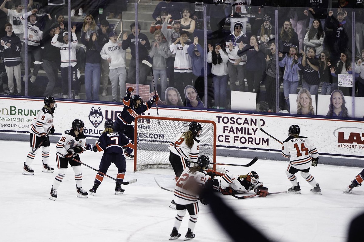 UConn Women's Hockey tweet media