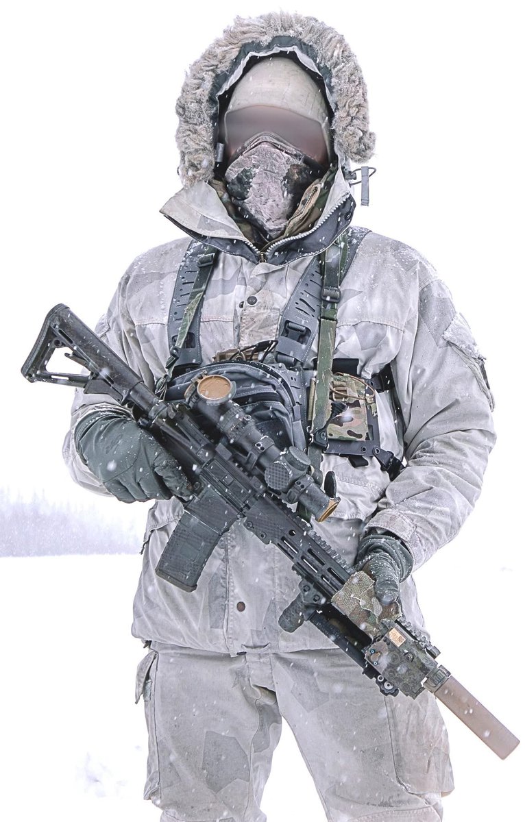 jmscaronte's tweet image. Naval Special Warfare Operator (SEAL) conducts live-fire training during Arctic Edge 2026.
#Usnavy #Seal