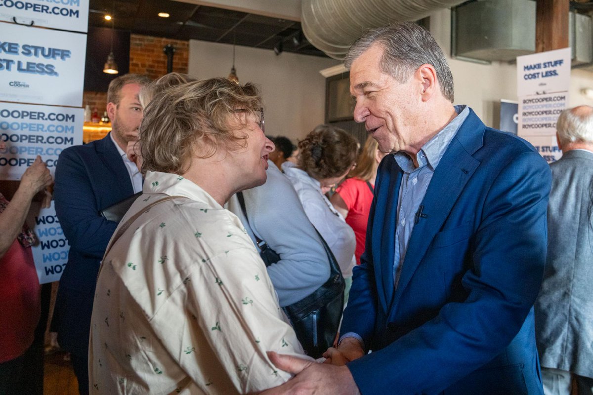 Roy Cooper tweet media