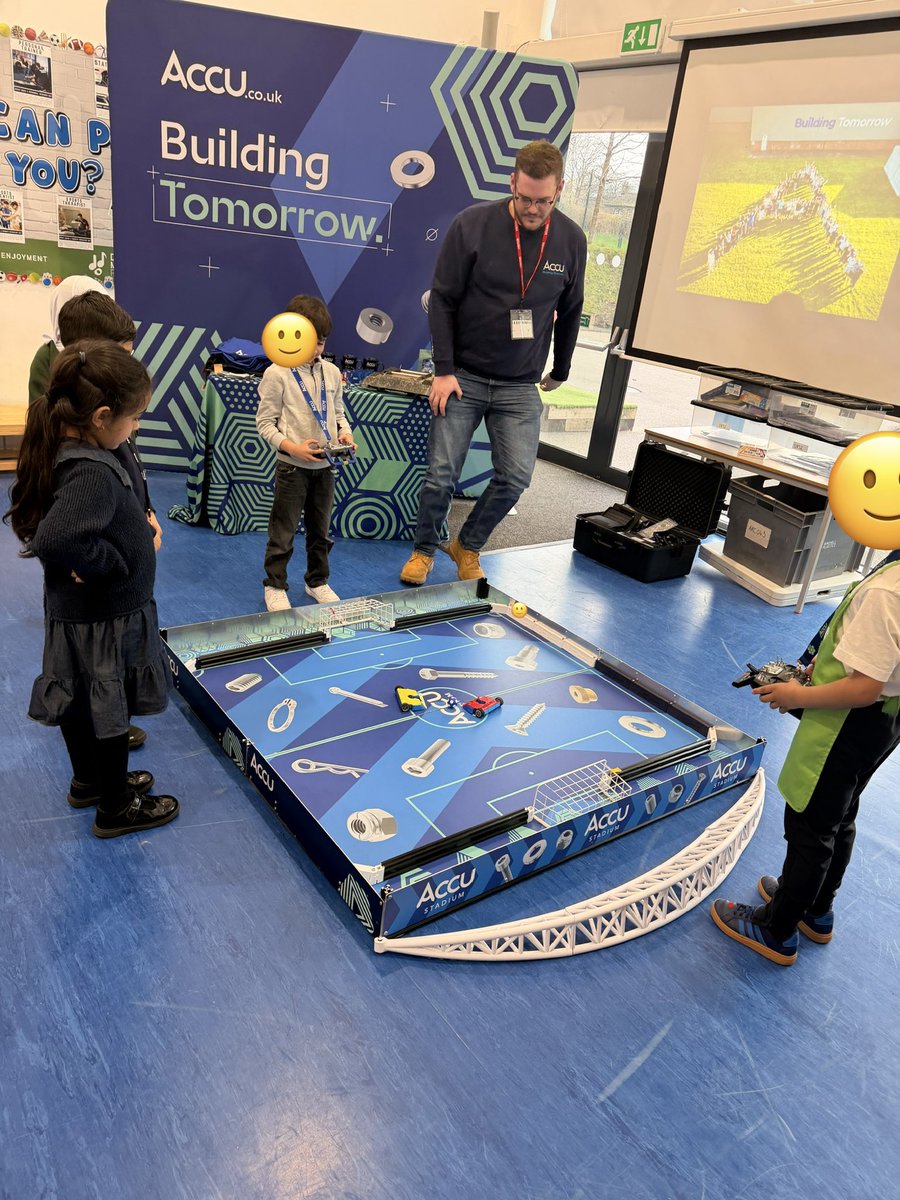 Dixons Music Primary tweet media