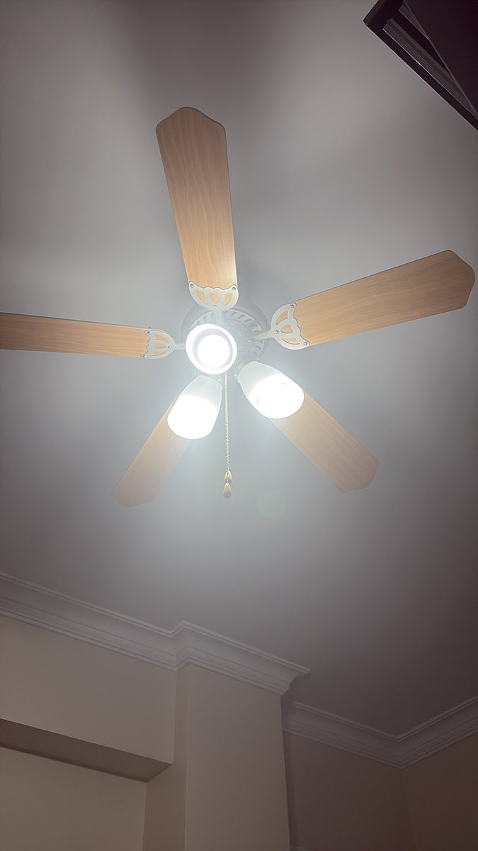 Şu şekil nöbete başladık yine 🥹😣 #sallandık #deprem