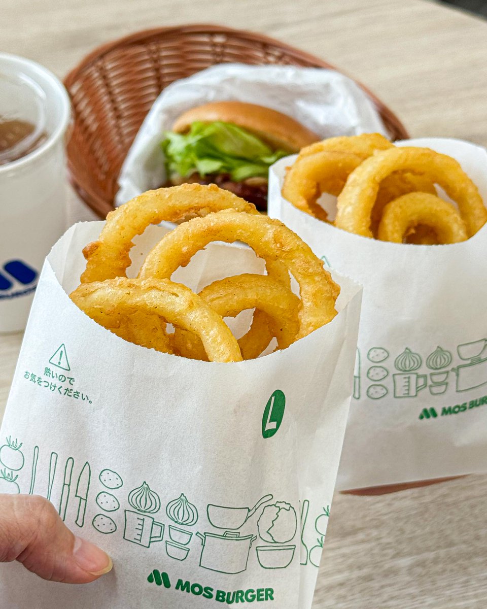 mos_burger's tweet photo. 今日はオニフラ2袋いっちゃいますよ✌ https://t.co/mJxnyfeQZ9