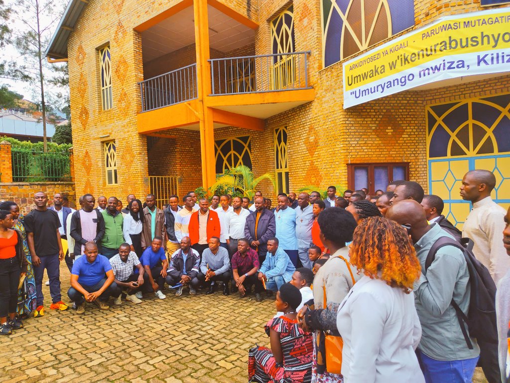 PUERI CANTORES KIGALI tweet media
