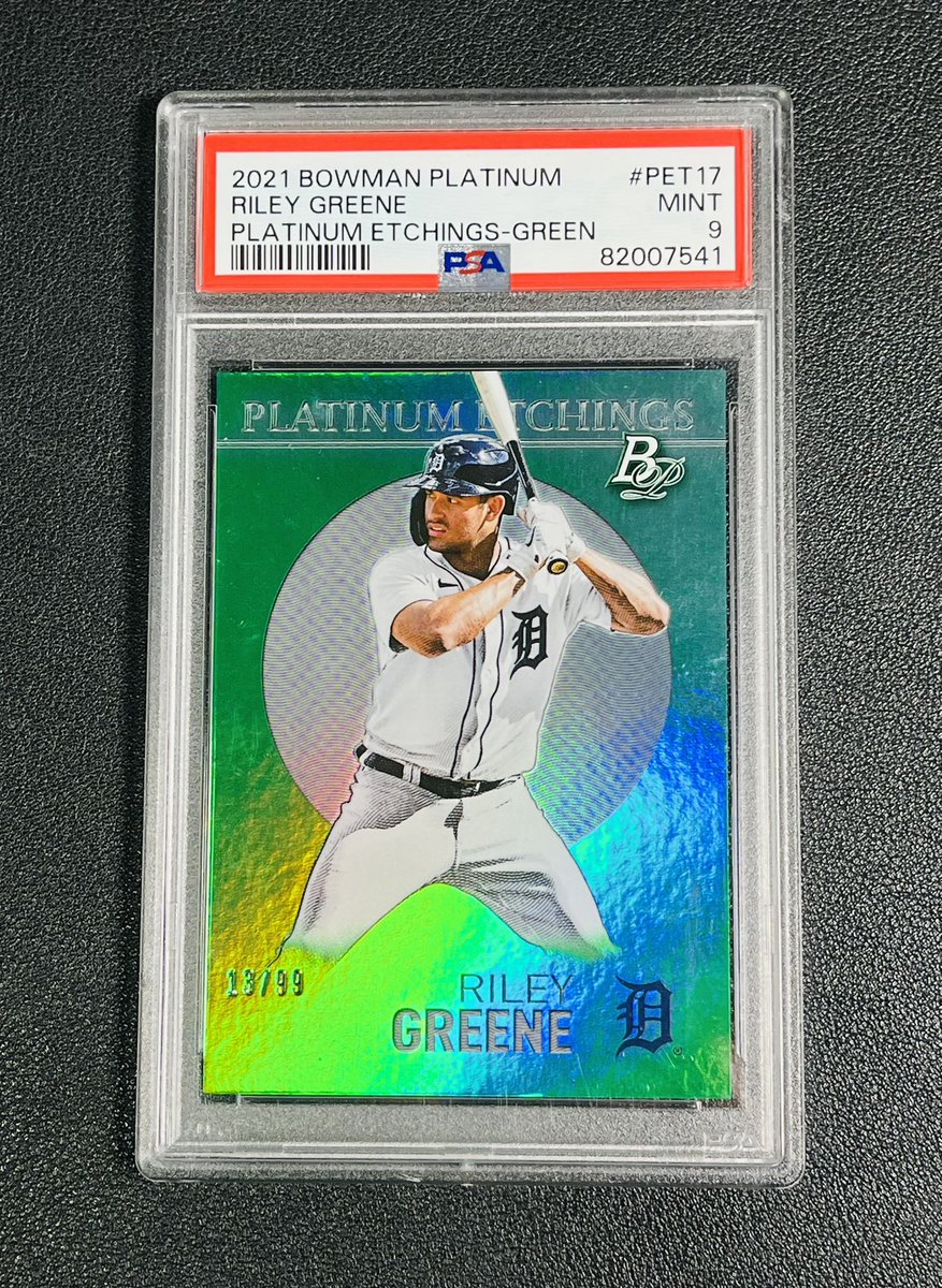 nspcards's tweet photo. My friends @SportsCardNerds were kind enough to give me this at The Philly Show, so I am passing it forward in tonight’s sale. Under one random card -decided by my wife- will be a “Giveaway” post-it. Whoever claims that card will receive this! Could be a $1 card who knows 👀⚾️🎉 https://t.co/ZNy1rCVk15