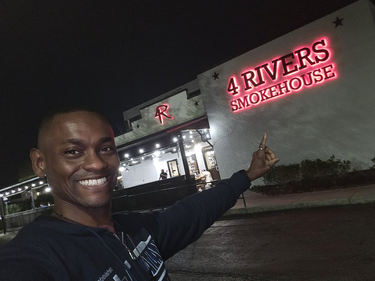 ThomasDBradley tweet media