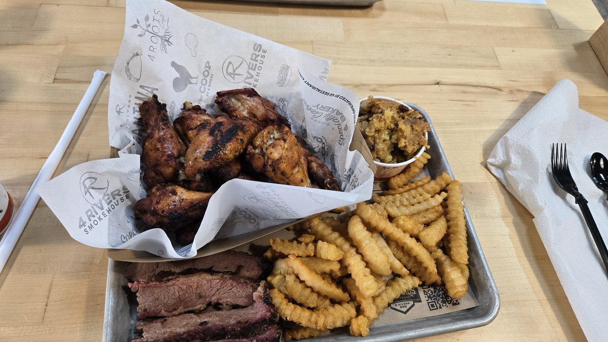 ThomasDBradley tweet media