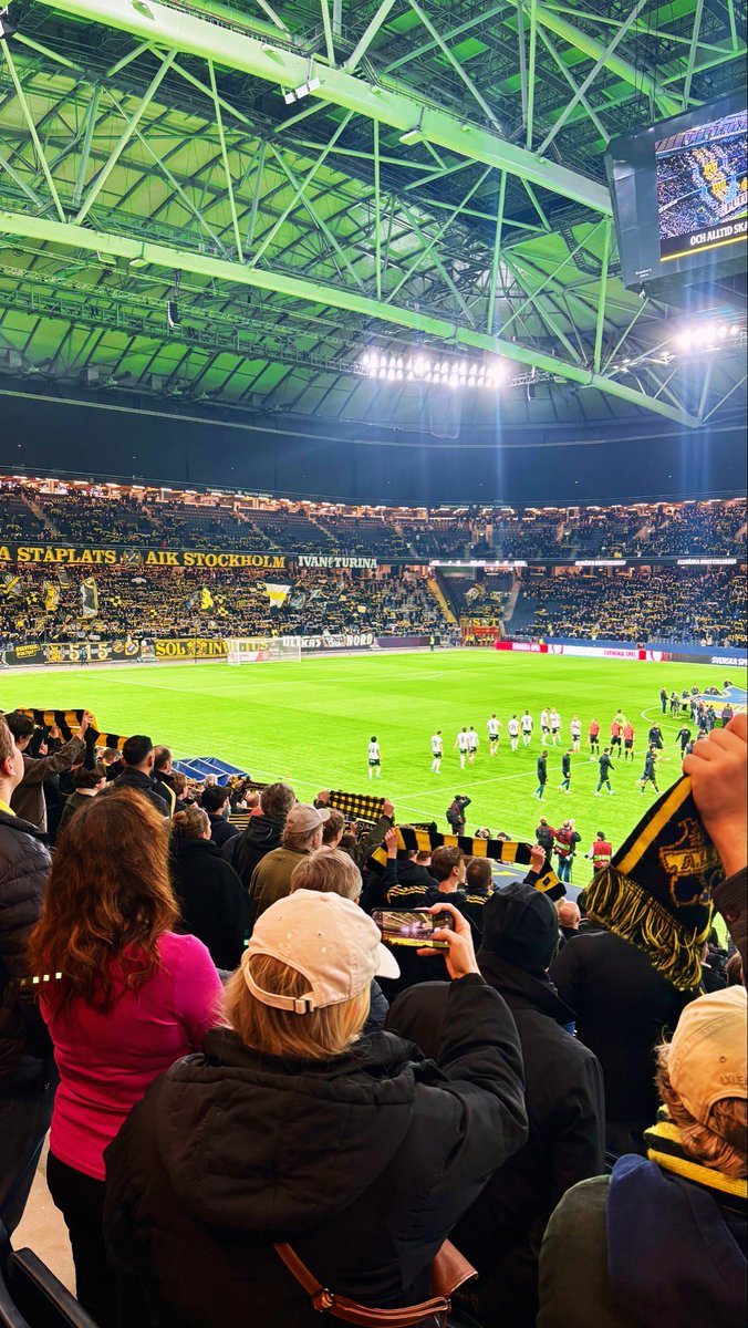 IzzyLdn's tweet photo. #AIK https://t.co/3KiFxHsy7x