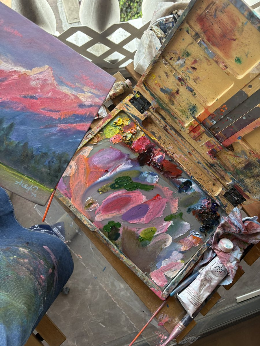 monicutte's tweet photo. - aún no pinto como quiero 
- eso solo significa: pintar más ! ☺️🌷 y eso me encanta 

#oilpaint #oleos #pintura #paisaje https://t.co/xKudit1n6P