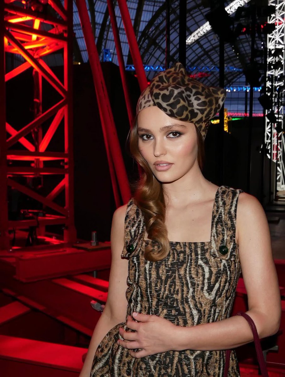 Lily-Rose Depp Club tweet media