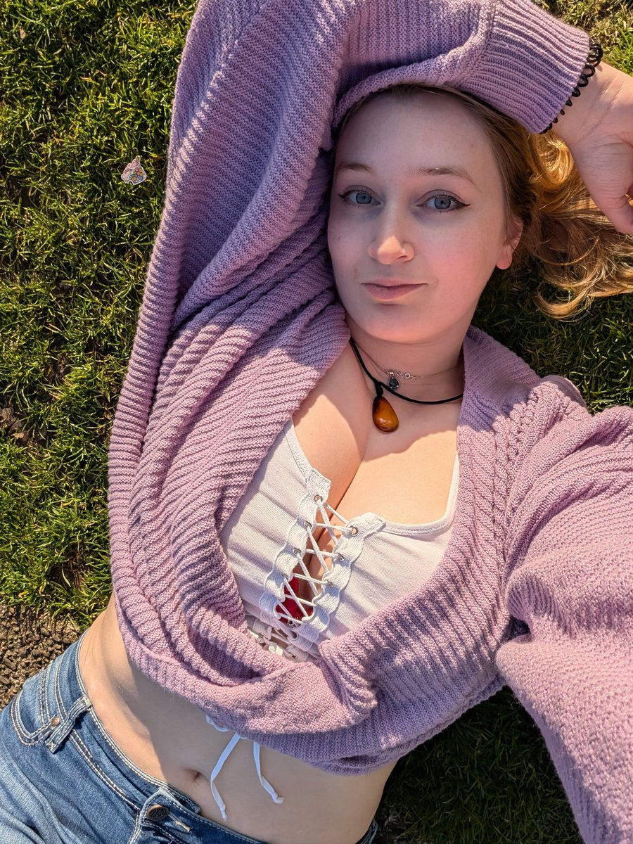 Elsa Smith tweet media