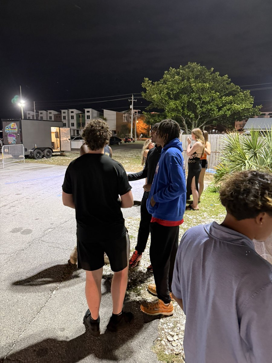 Night one in the books at Beach Reach.
Stepping out boldly, starting conversations, and trusting God with the rest. 🌊🙏 <a href="/uofl/">University of Louisville</a> <a href="/KentuckyBCM/">KYBCM</a> <a href="/ULStudentLife/">UL Student Life</a> <a href="/ULStudentEvents/">UofL Student Events</a> #bcmlife