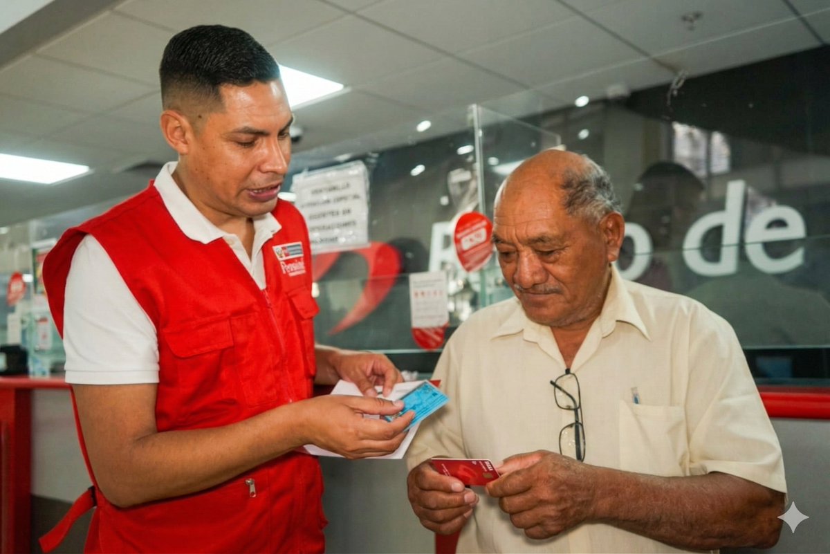 MIDIS_Pension65's tweet photo. 👀 En #Piura, el director ejecutivo de #Pensión65 supervisó el inicio del cobro del bimestre mar-abr.
👵🏼💳🧓🏽 El pago de la subvención fue adelantado ante la emergencia climatológica, y más de 740 mil usuarios cobran con sus tarjetas de débito.
Nota https://t.co/enBOIWya4a 🇵🇪 https://t.co/bNxYiC047h