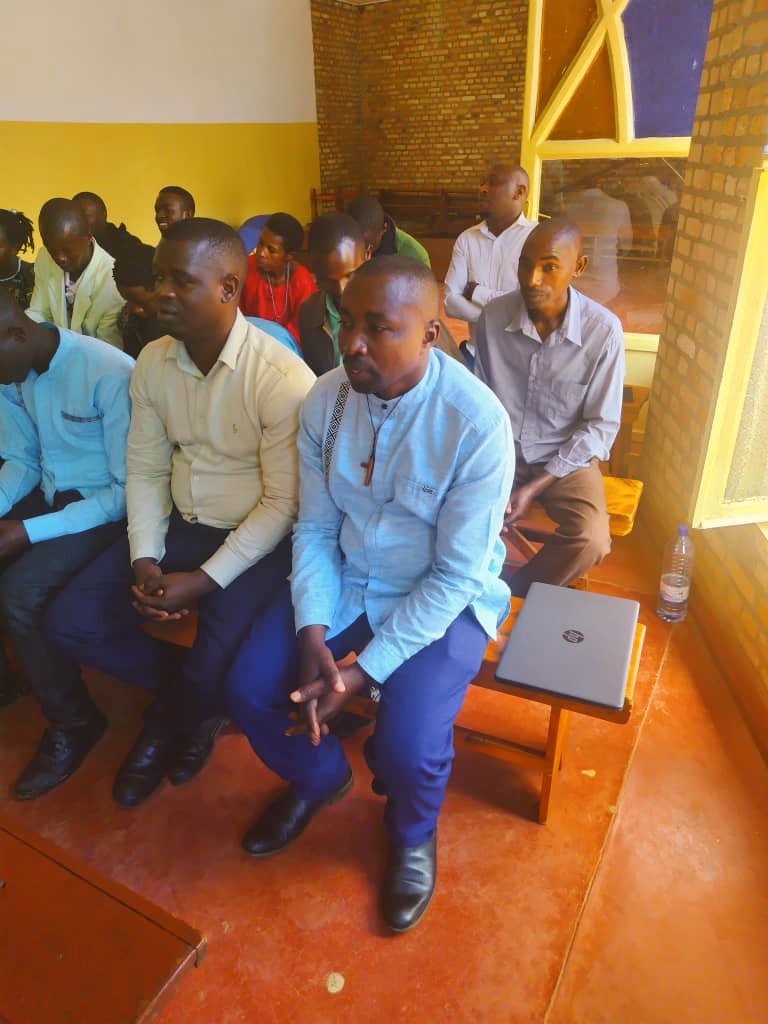 PUERI CANTORES KIGALI tweet media