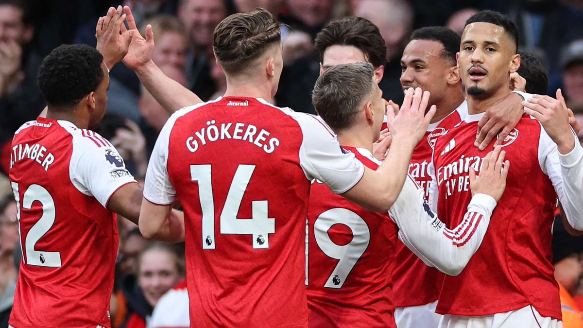 passwordnft's tweet photo. @Arsenal I see a treble coming 🤭😁 https://t.co/DTO6BH3i5e