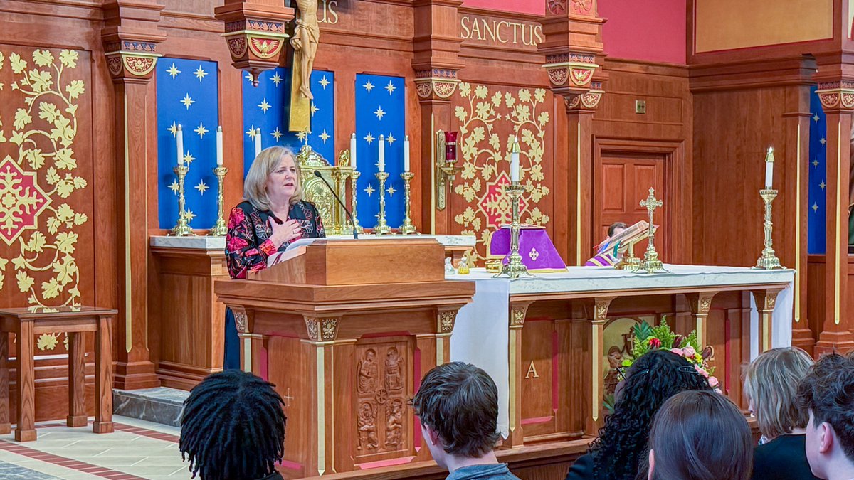 bishopiretonhs's tweet photo. We had a terrific inaugural Mother-Son Mass at Bishop Ireton this past Saturday! The chapel was full and everyone enjoyed a reception in Murphy Hall after Mass. We look forward to making this an annual tradition on Cambridge Road! #AdvanceAlways #LiveJesus https://t.co/0rhm5Yx4vM