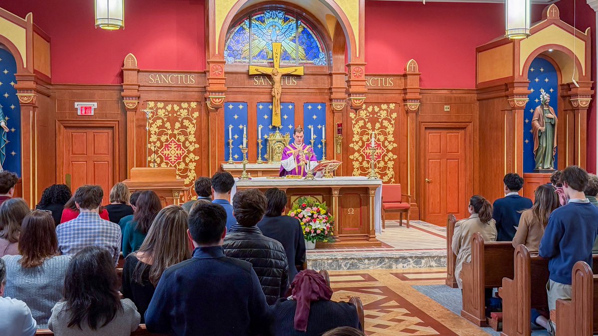 bishopiretonhs's tweet photo. We had a terrific inaugural Mother-Son Mass at Bishop Ireton this past Saturday! The chapel was full and everyone enjoyed a reception in Murphy Hall after Mass. We look forward to making this an annual tradition on Cambridge Road! #AdvanceAlways #LiveJesus https://t.co/0rhm5Yx4vM
