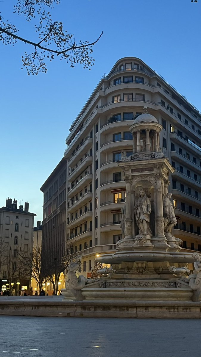 presci ✩ so la lune fan acc🤭🤭🤭 tweet media