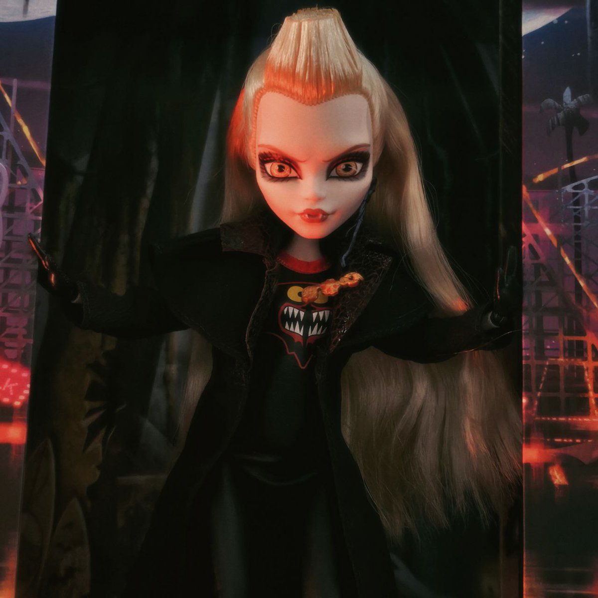 𝔰𝔠𝔞𝔯𝔩𝔢𝔱 𝔡𝔢𝔞𝔱𝔥 tweet media